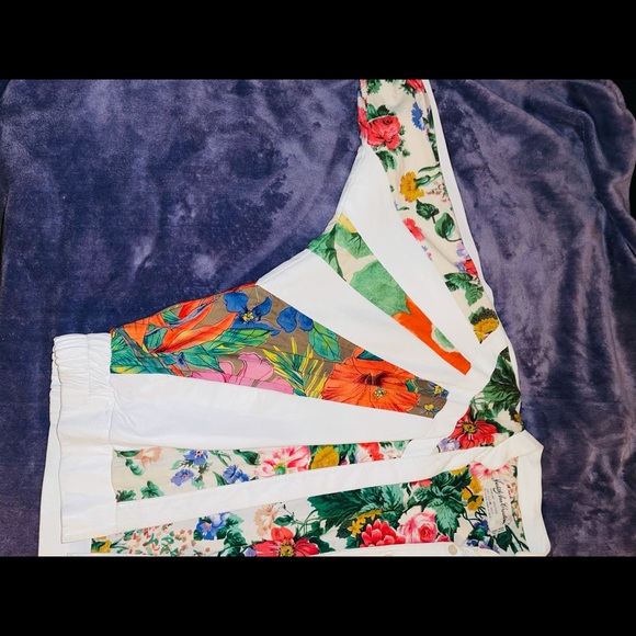 Vintage Oversized Leather Foral Jacket - Picture 3 of 8